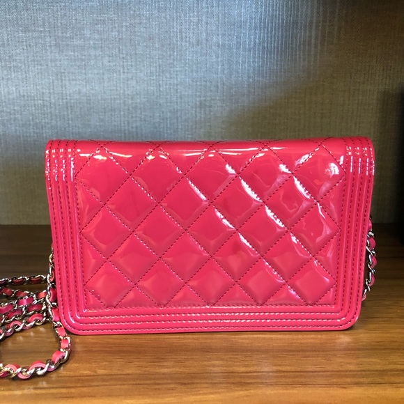 CHANEL pink patent BOY WOC BAG - Picture 12 of 13